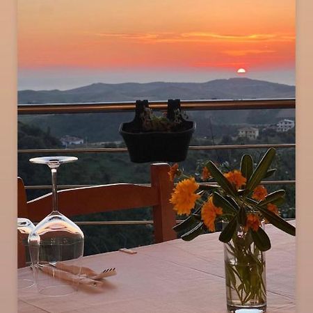Restorant Hotel Xheni Драч Екстериор снимка