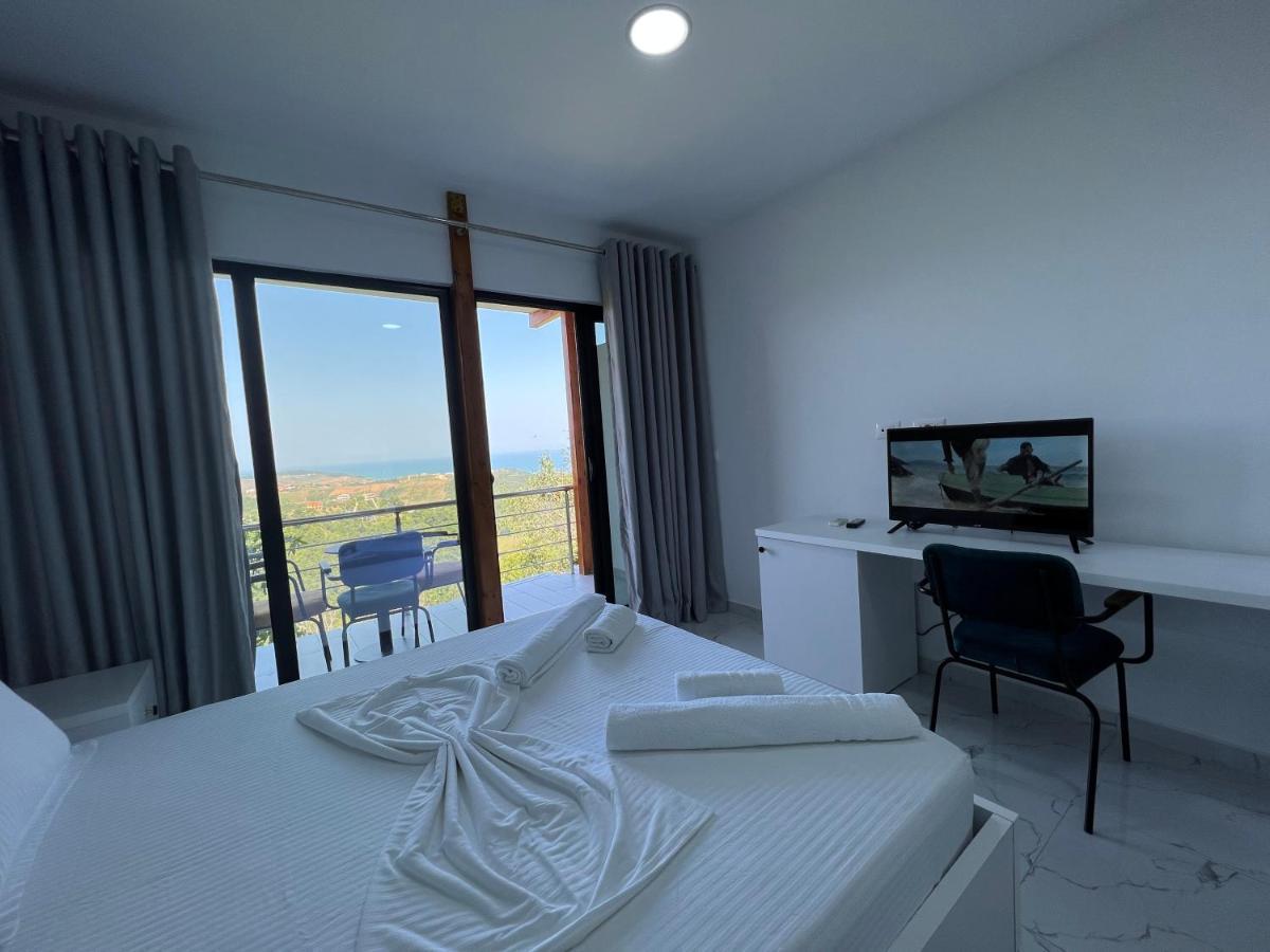 Restorant Hotel Xheni Драч Екстериор снимка
