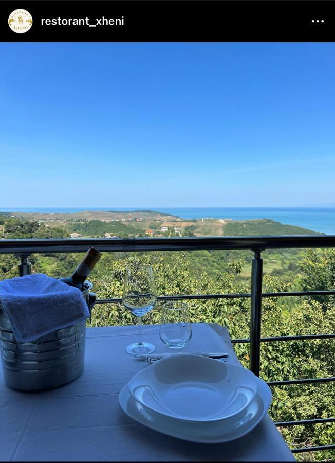Restorant Hotel Xheni Драч Екстериор снимка